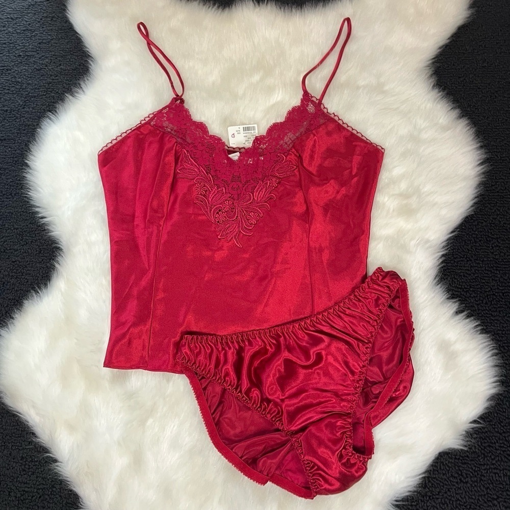 Vintage Victorias Secret Cami Panty Set Womens Open Heart Lace Floral Embroidery